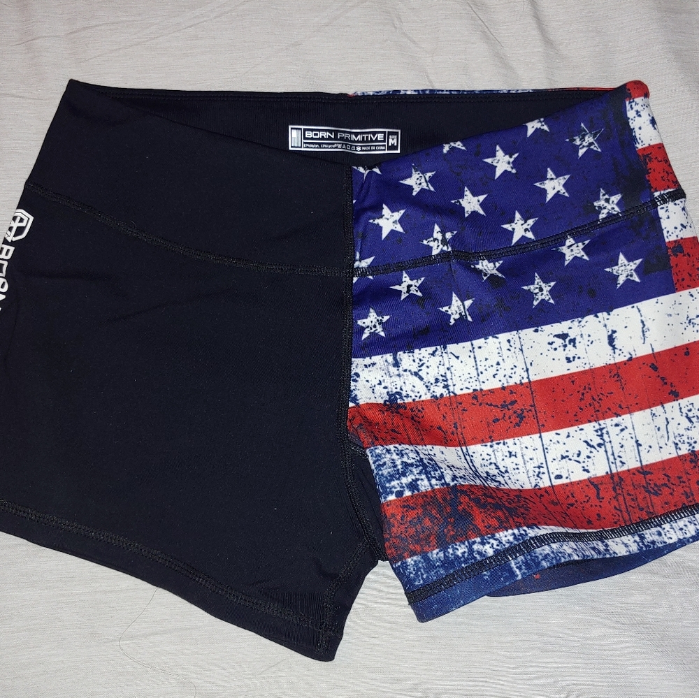 Born Primitive shorta